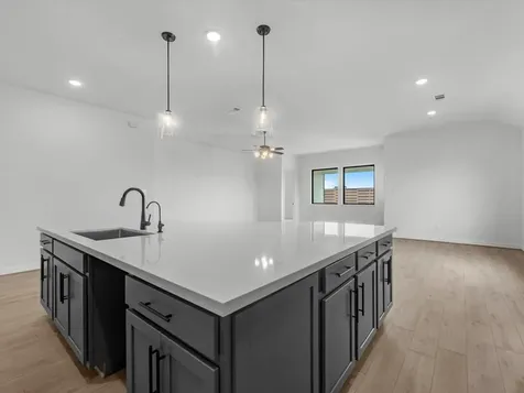 10642 Forward Street Richmond TX 77469