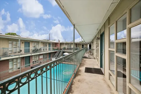 3502 Burlington Street 13 Houston TX 77006