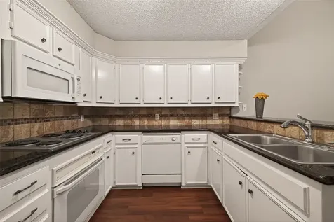 2510 Grants Lake Boulevard 36 Sugar Land TX 77479