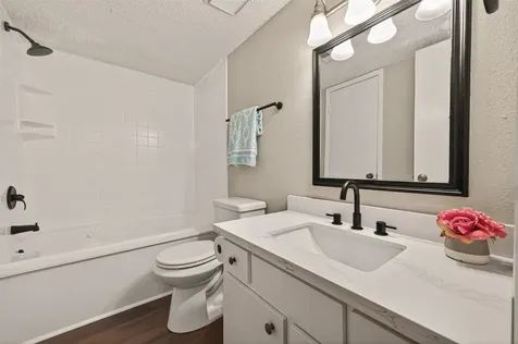 2510 Grants Lake Boulevard 36 Sugar Land TX 77479