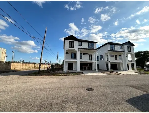 1716 Erin Street Houston TX 77009