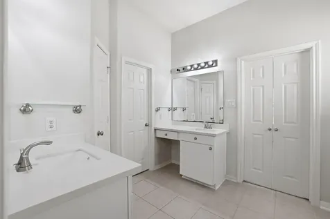 10135 E East Palm Lake Drive Drive Houston TX 77034