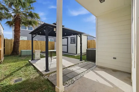 10135 E East Palm Lake Drive Drive Houston TX 77034