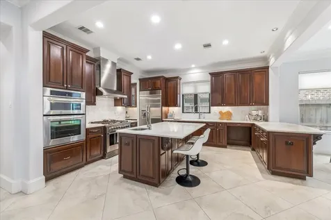 4022 Coleridge Street West University Place TX 77005