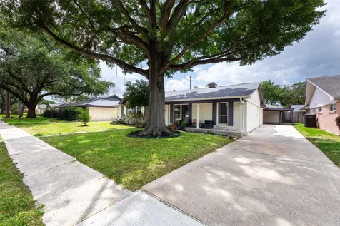 5623 Dumfries Drive Houston TX 77096
