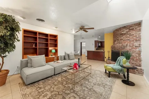 5623 Dumfries Drive Houston TX 77096