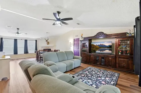 905 County Road 308 Cleveland TX 77327