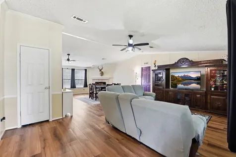 905 County Road 308 Cleveland TX 77327