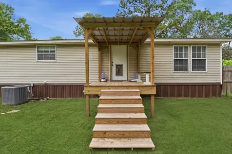 905 County Road 308 Cleveland TX 77327