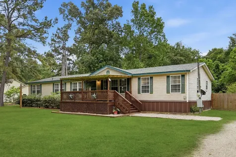 905 County Road 308 Cleveland TX 77327