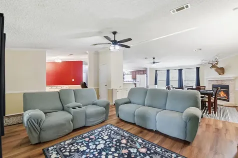 905 County Road 308 Cleveland TX 77327