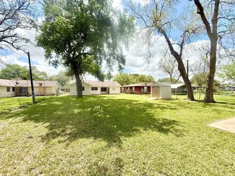 523 Wisteria Street Lake Jackson TX 77566