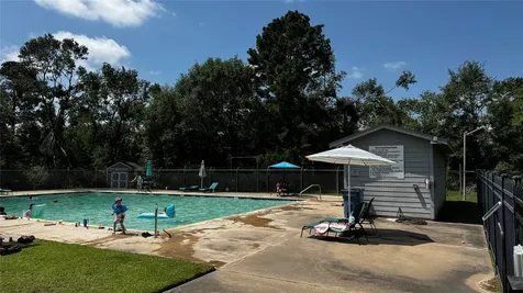 104 Douglas Drive Bellville TX 77418