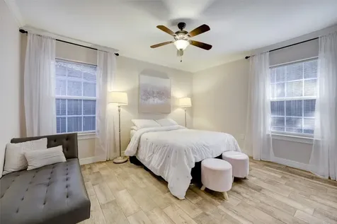 9007 Beverlyhill Street Houston TX 77063