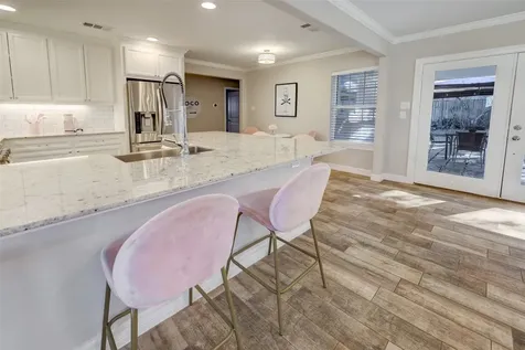 9007 Beverlyhill Street Houston TX 77063