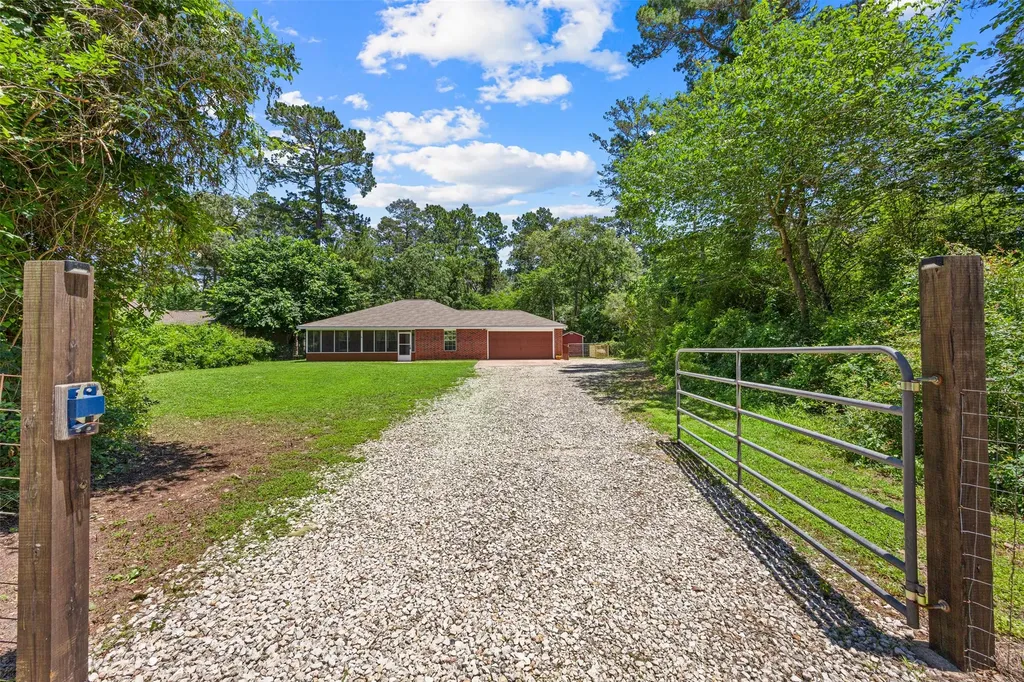 125 Ridgewood Drive Magnolia TX 77355