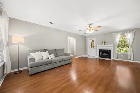 125 Ridgewood Drive Magnolia TX 77355