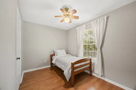 125 Ridgewood Drive Magnolia TX 77355