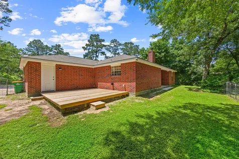 125 Ridgewood Drive Magnolia TX 77355