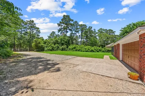 125 Ridgewood Drive Magnolia TX 77355