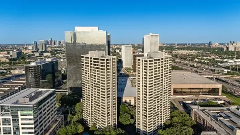 15 Greenway Plaza 8g Houston TX 77046