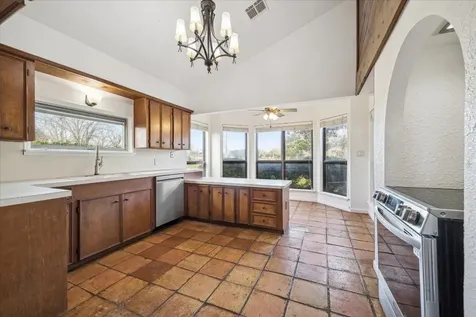 1203 Half Moon Drive Wharton TX 77488