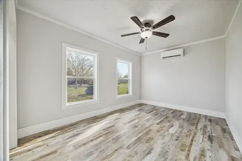 1203 Half Moon Drive Wharton TX 77488