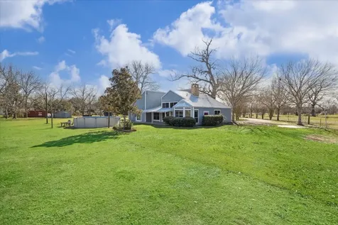 1203 Half Moon Drive Wharton TX 77488