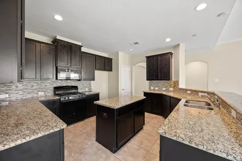 1818 Luminous Waters Lane Rosharon TX 77583