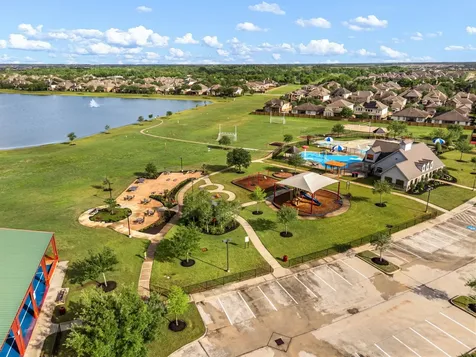 1818 Luminous Waters Lane Rosharon TX 77583