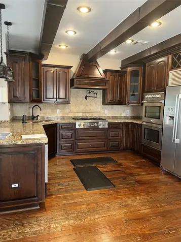 2906 Bay Isle Court Houston TX 77059