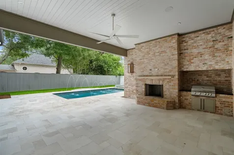 827 Rocky River Road Houston TX 77056