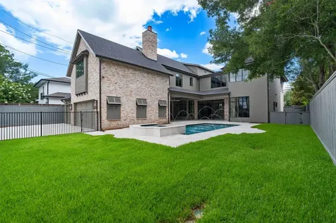 827 Rocky River Road Houston TX 77056