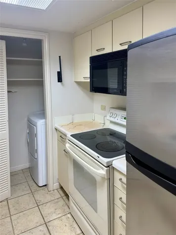 3525 Sage Road 813 Houston TX 77056