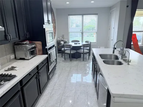 702 Honeybush Drive Richmond TX 77406