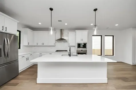 405 Forest Reserve Place Houston TX 77079