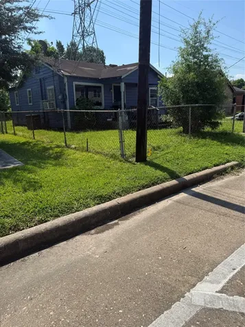 3814 Hardy Street Houston TX 77009