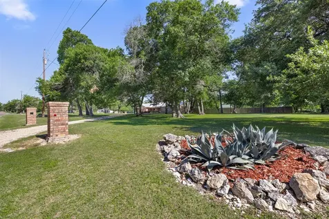 118 Deer Trail Bruceville Eddy TX 76630
