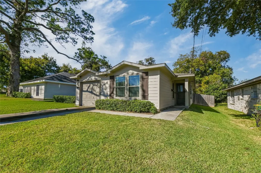2026 Rosalee Street La Marque TX 77568