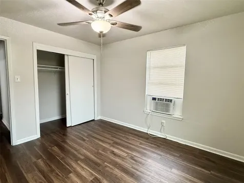 7427 Avenue I D Houston TX 77011