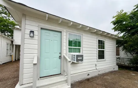 7427 Avenue I D Houston TX 77011
