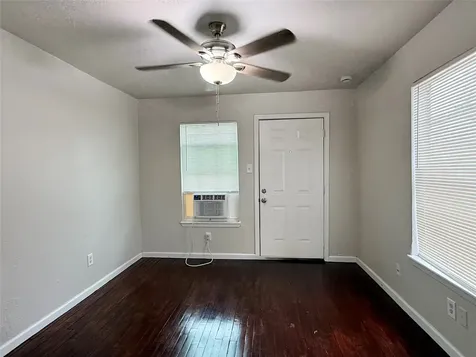 7427 Avenue I D Houston TX 77011