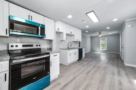 810 Clinton Park Street Houston TX 77029