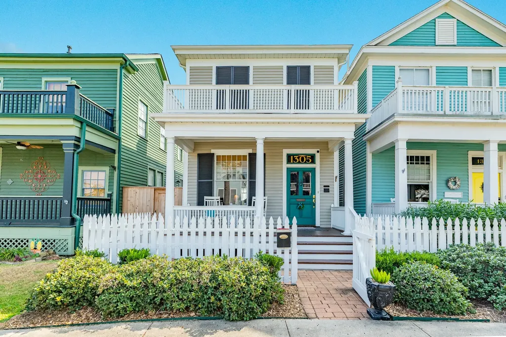 1305 Church Street Galveston TX 77550