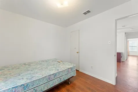 8252 Golf Green Circle Houston TX 77036