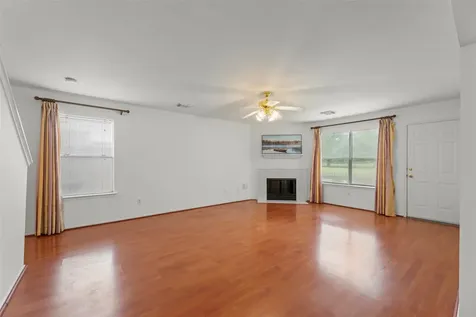 8252 Golf Green Circle Houston TX 77036