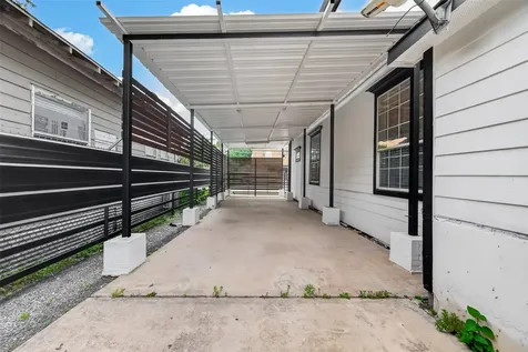 2120 Fulton Street Houston TX 77009