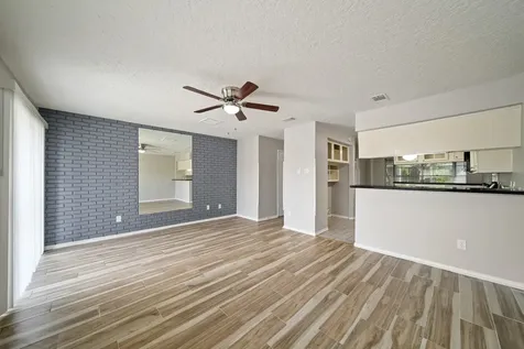 13464 Castilian Drive 2 Houston TX 77015