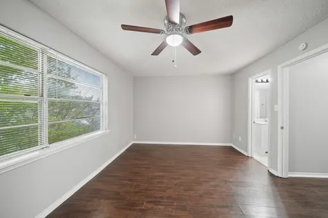 13464 Castilian Drive 2 Houston TX 77015