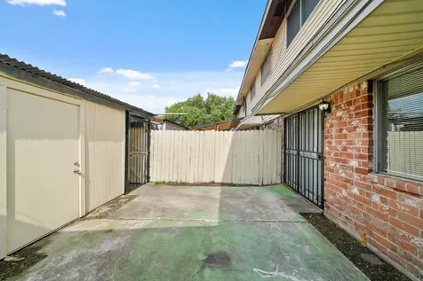 13464 Castilian Drive 2 Houston TX 77015